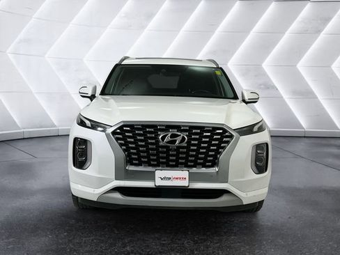 Used 2021 Hyundai Palisade Limited FWD image 2