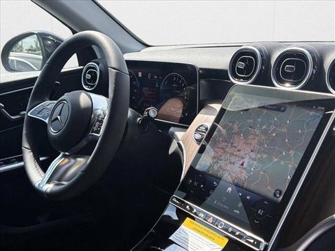 New 2025 Mercedes-Benz GLC 350e GLC 350e image 25