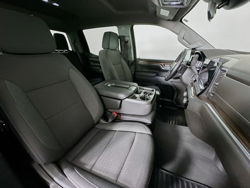 Used 2023 Chevrolet Silverado 1500 LT image 30