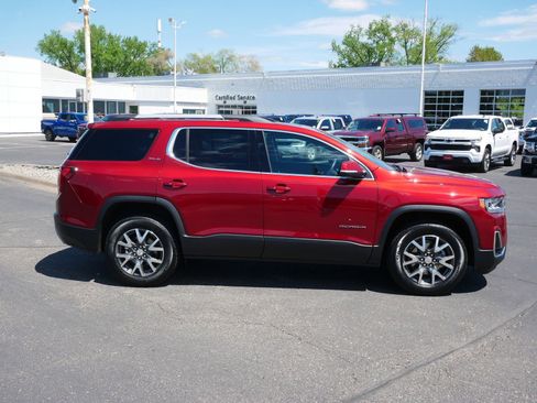 Used 2023 GMC Acadia SLE w/ Driver Convenience Package AWD/4WD image 3
