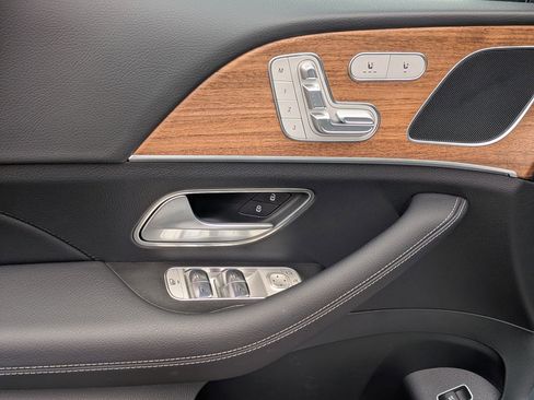 Certified 2025 Mercedes-Benz GLE 450 4MATIC image 13