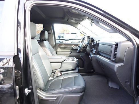 Used 2024 Chevrolet Silverado 1500 LT image 31