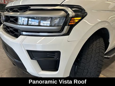 Used 2023 Ford Expedition XLT AWD/4WD image 19