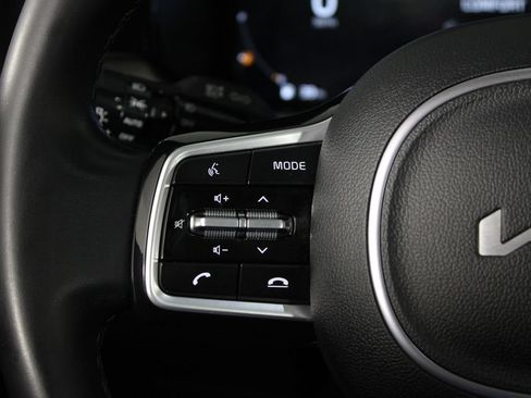 Used 2023 Kia Sorento SX AWD/4WD image 29