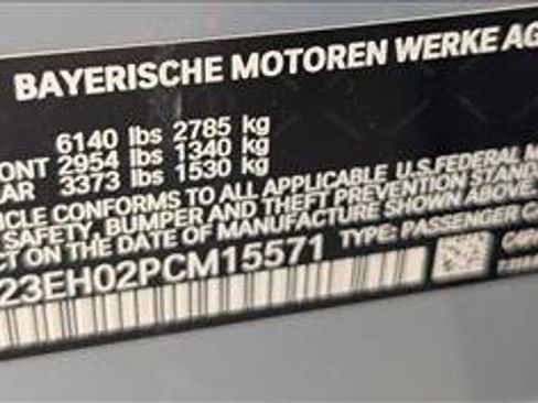 Used 2023 BMW 740i image 25