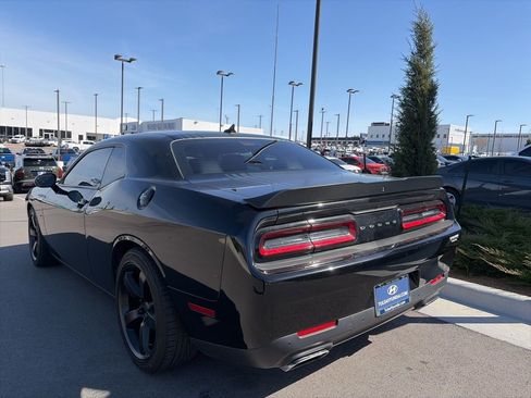 Used 2016 Dodge Challenger R/T Plus image 7