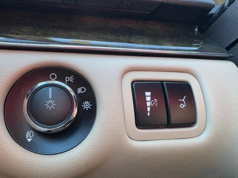 Used 2014 Lincoln MKT AWD w/ Equipment Group 201A image 22
