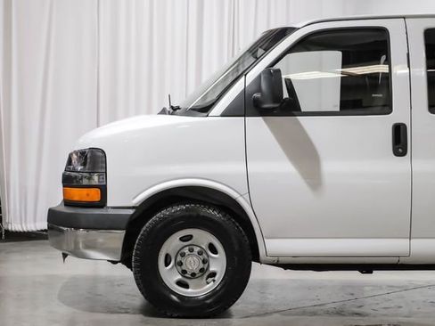 Used 2012 Chevrolet Express 3500 LT w/ LT Preferred Equipment Group image 21