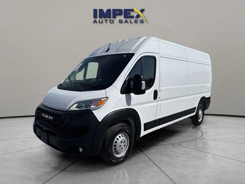 Used 2024 RAM ProMaster 2500 w/ Convenience Group image 1