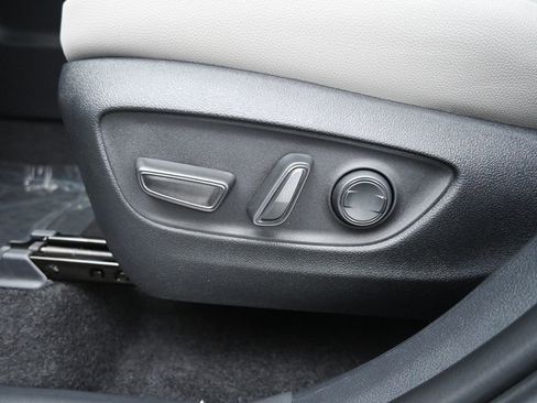 New 2026 Toyota Grand Highlander XLE AWD/4WD image 13