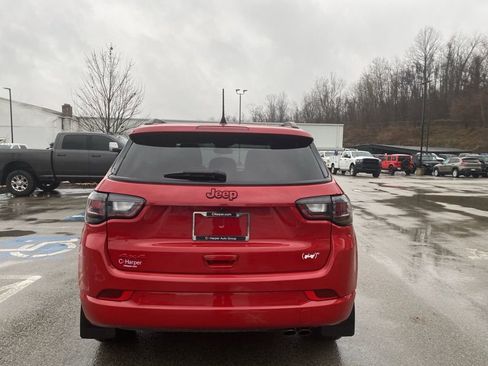 Certified 2022 Jeep Compass Limited w/ (RED) Package image 3