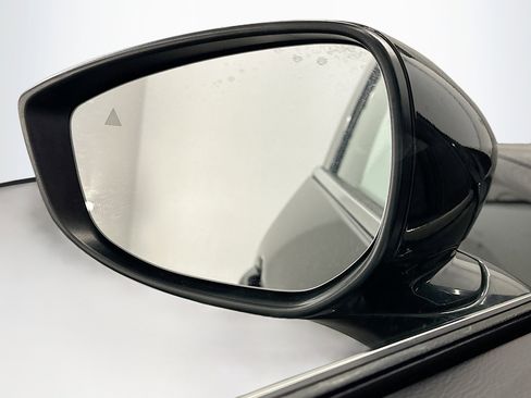 Used 2024 MAZDA CX-30 AWD 2.5 S w/ Premium Package image 16