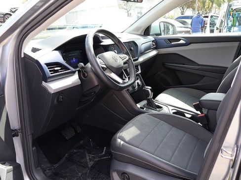 Used 2022 Volkswagen Taos SE image 23