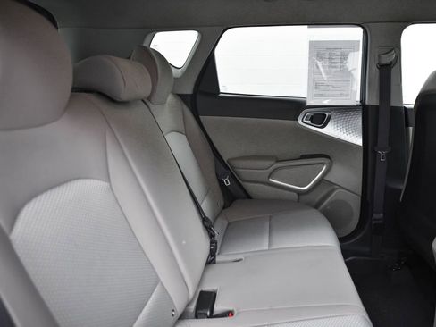 Used 2022 Kia Soul LX w/ Technology Package image 14