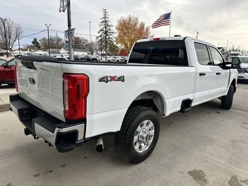 Used 2023 Ford F250 XLT image 4