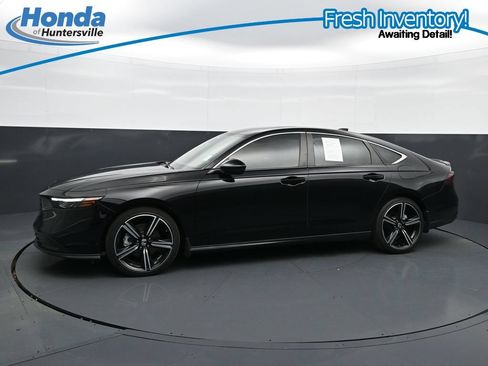 Used 2024 Honda Accord Sport image 6