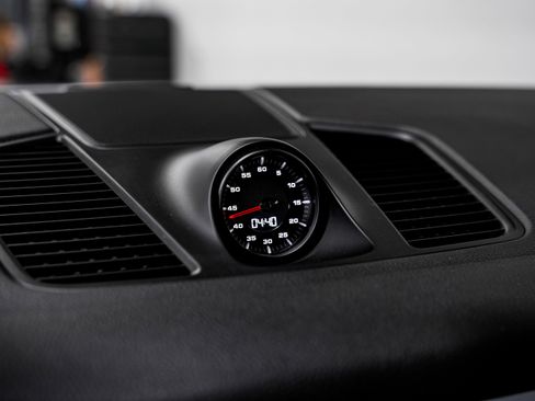 Used 2020 Porsche Cayenne S image 12