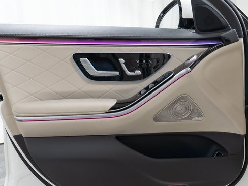 Certified 2023 Mercedes-Benz S 500 4MATIC image 11