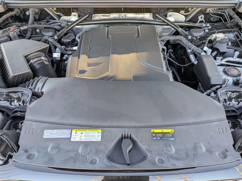 New 2025 Audi Q5 Premium image 12