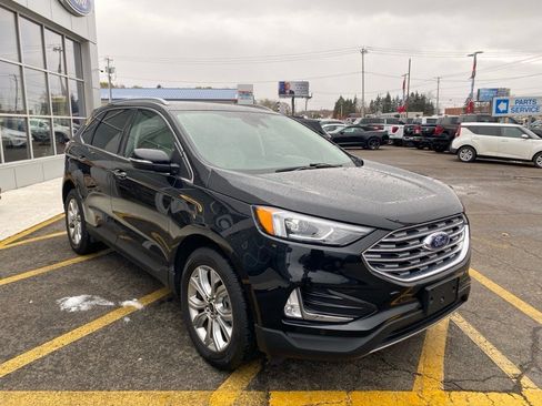 Used 2024 Ford Edge Titanium image 7