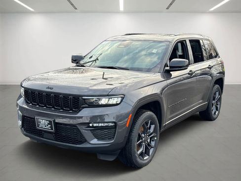 New 2025 Jeep Grand Cherokee Limited w/ Trailer Tow Package AWD/4WD image 1