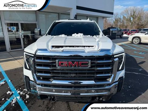 Used 2024 GMC Sierra 2500 SLT w/ SLT Premium Package image 1