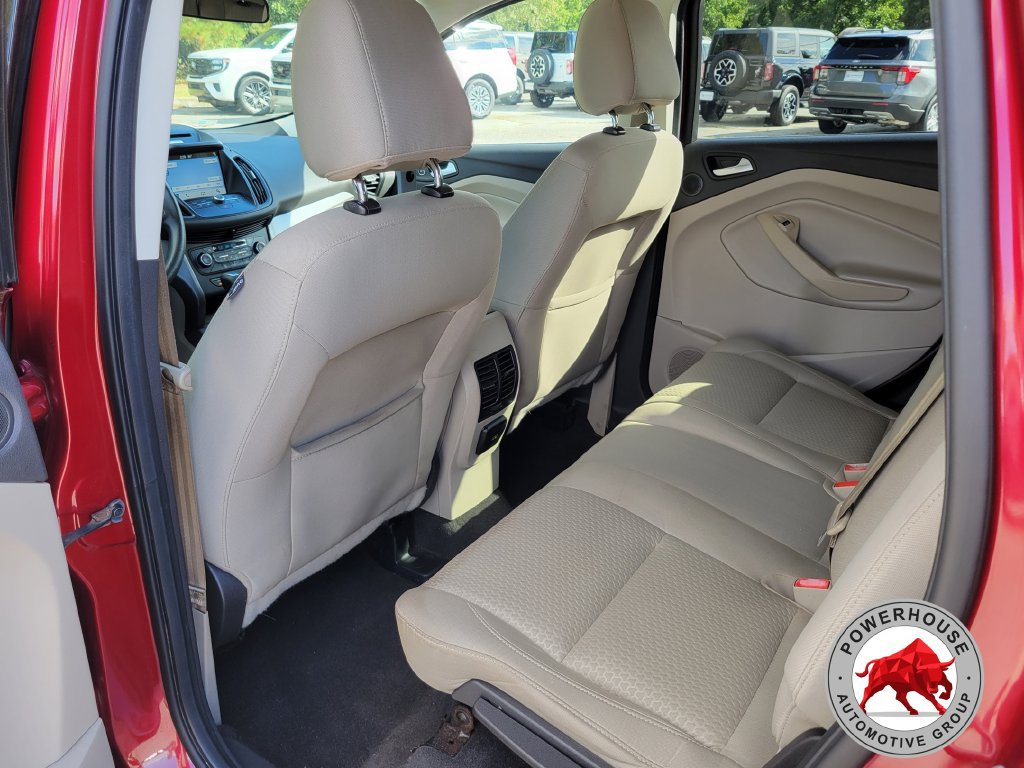 Certified 2017 Ford Escape SE w/ Equipment Group 201A FWD image 16
