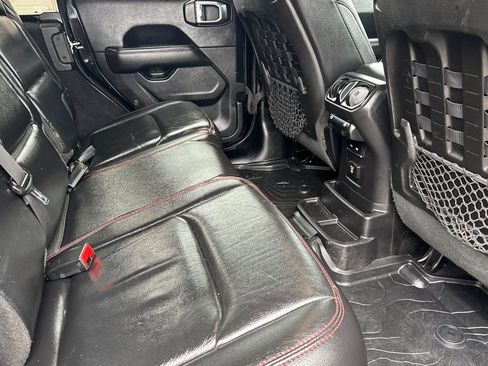 Used 2019 Jeep Wrangler Unlimited Rubicon w/ Steel Bumper Group image 17