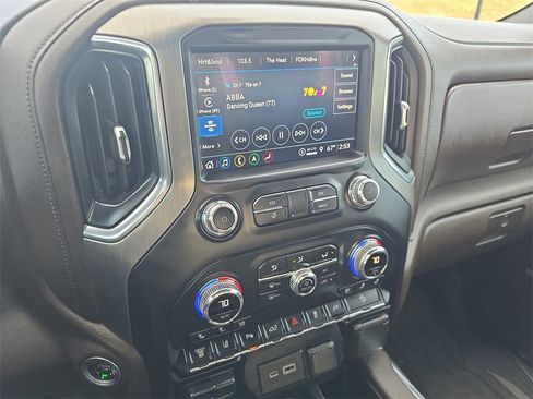 Used 2021 GMC Sierra 3500 Denali w/ Denali Ultimate Package image 22