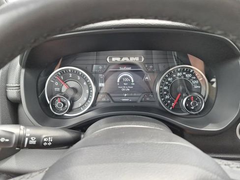 Used 2025 RAM 1500 Laramie AWD/4WD image 35