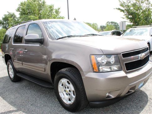 Used 2011 Chevrolet Tahoe LT AWD/4WD image 9