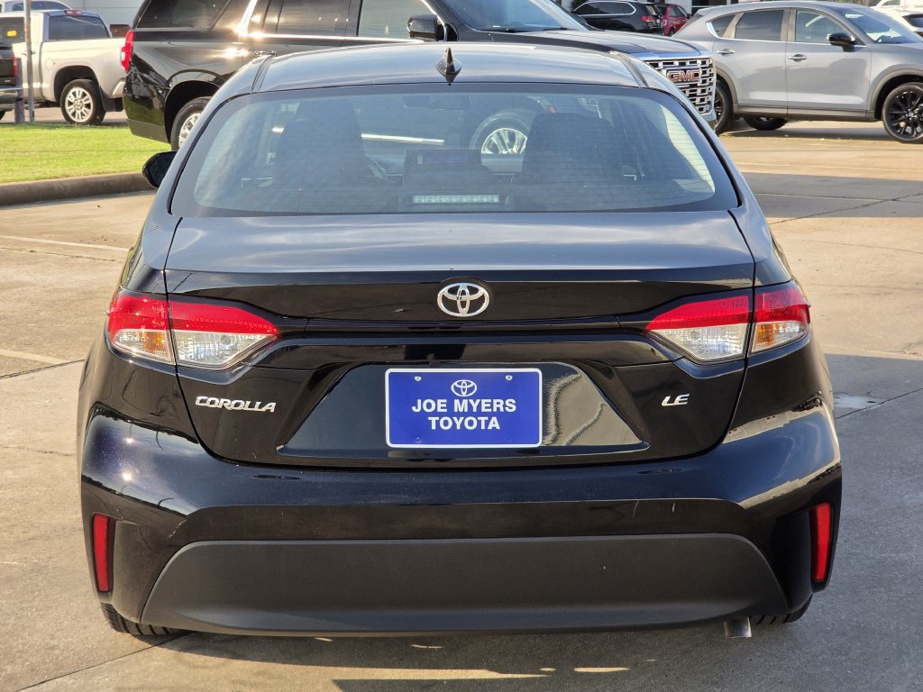 Used 2026 Toyota Corolla LE FWD image 8