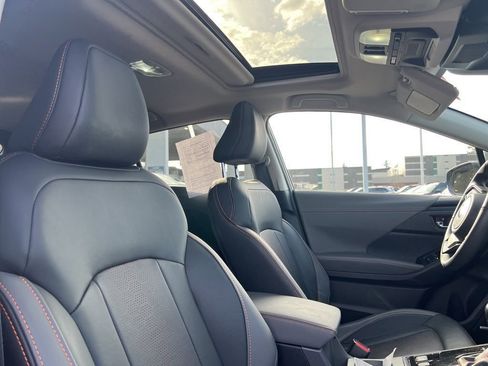 Certified 2025 Subaru Crosstrek 2.5i Limited w/ Crosstrek Mirror Package image 5