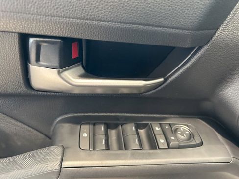 New 2025 Toyota Tacoma TRD Off-Road image 9