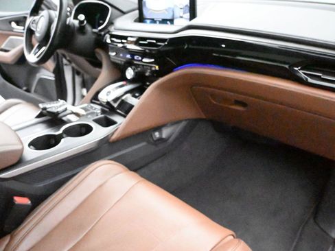 Certified 2023 Acura MDX SH-AWD w/ Advance Package image 17