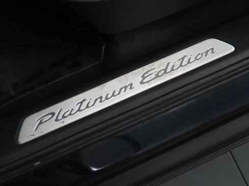 Certified 2023 Porsche Cayenne Platinum Edition AWD/4WD image 40