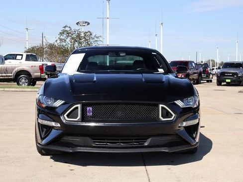 Used 2020 Ford Mustang Premium image 2
