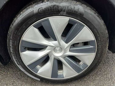 Used 2020 Tesla Model Y Long Range AWD/4WD image 16