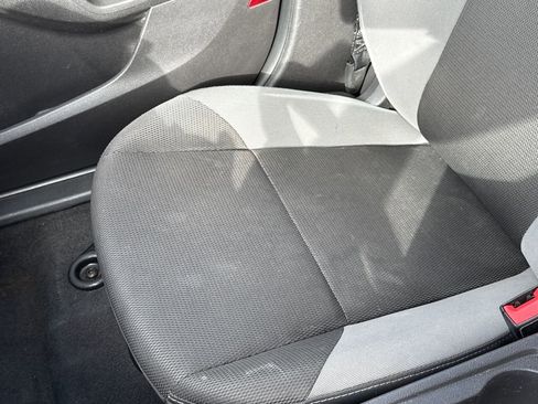 Used 2014 Ford Focus S image 21