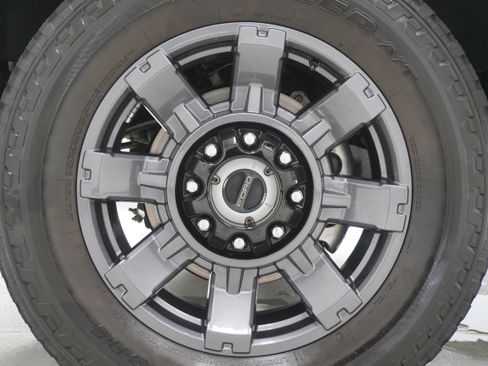 Used 2024 Ford F250 XLT w/ XLT Premium Package AWD/4WD image 29