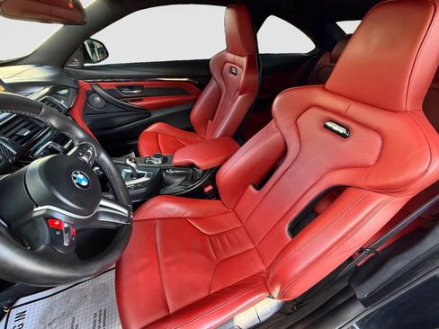 Used 2018 BMW M4 Coupe RWD image 13