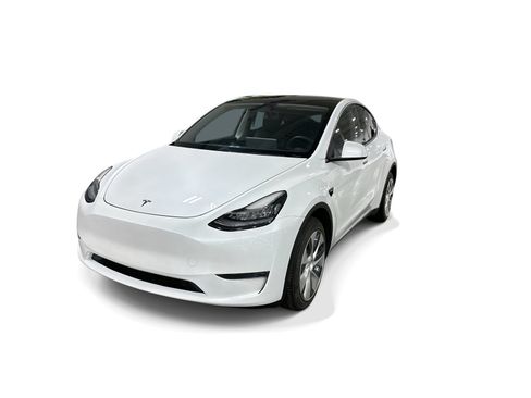 Certified 2023 Tesla Model Y AWD image 1
