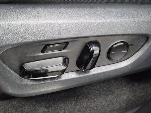 Used 2024 Lexus GX 550 image 24