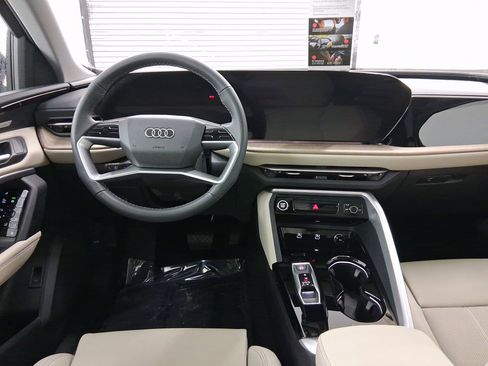 New 2025 Audi Q5 Premium Plus image 4