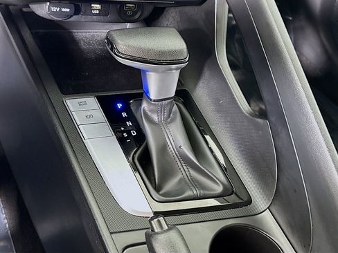 Certified 2022 Hyundai Elantra SEL FWD image 10
