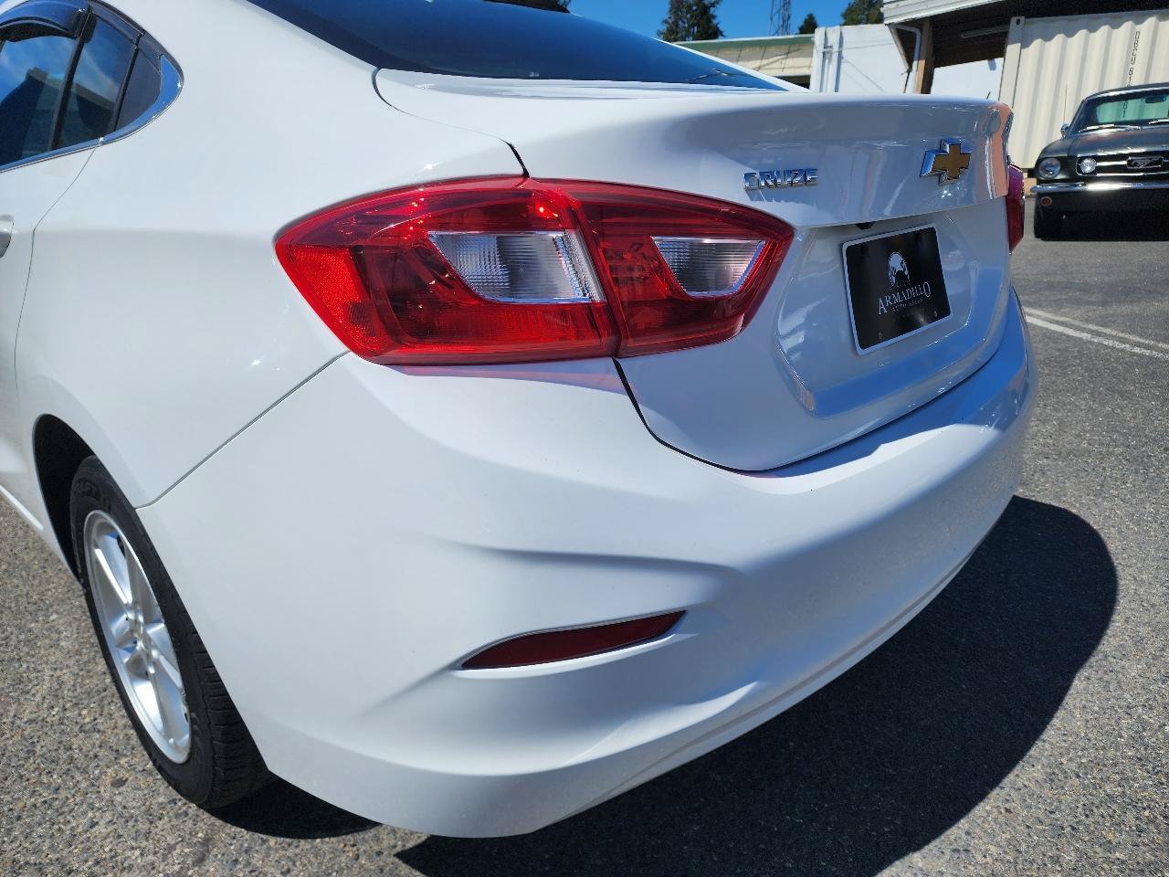 Used 2017 Chevrolet Cruze LT FWD image 35