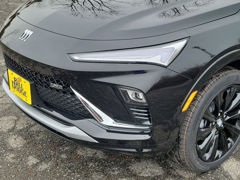 New 2026 Buick Envista Sport Touring image 14