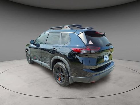 Certified 2026 Nissan Rogue SV AWD/4WD image 15