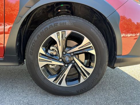 Used 2025 Subaru Crosstrek 2.0i Premium image 9