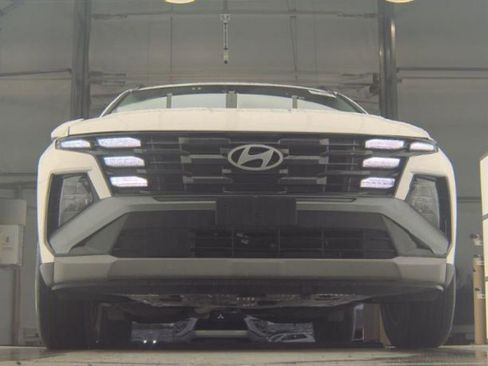 Used 2025 Hyundai Tucson SEL image 3